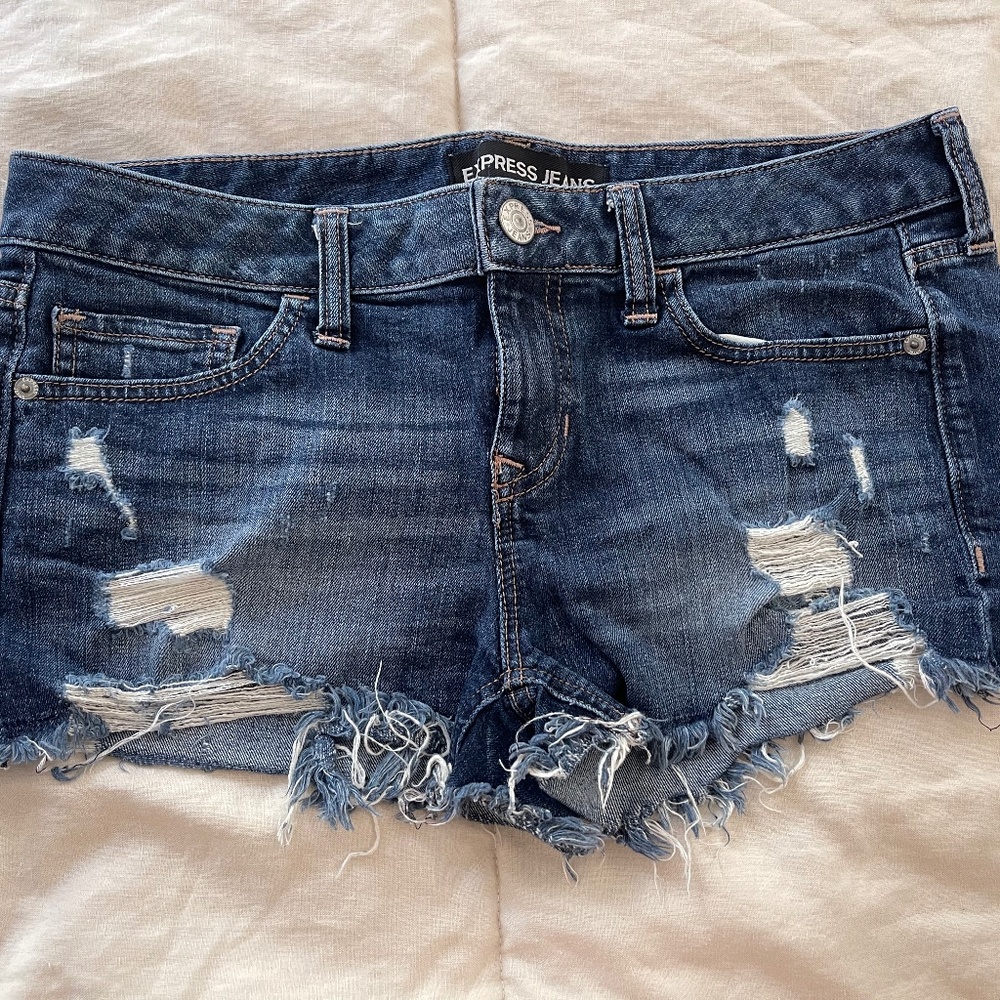 Express Shorts